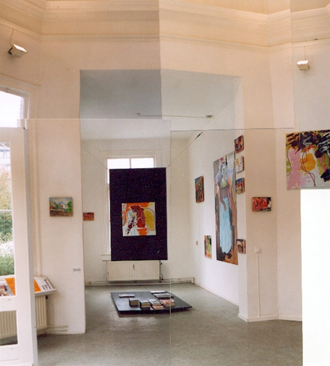 Love from Amsterdam, Beeld uit expositie, 2004. Stichting Outline Amsterdam