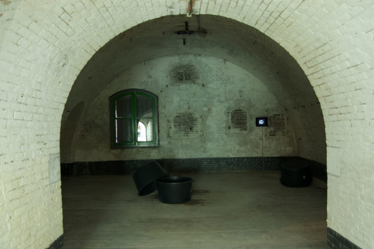 The Silence, Diaserie/video, 1994 - 2018, installatie, getoond in KI Safe Dalfsen, Arti et Amicitiea, Fort bij Asperen