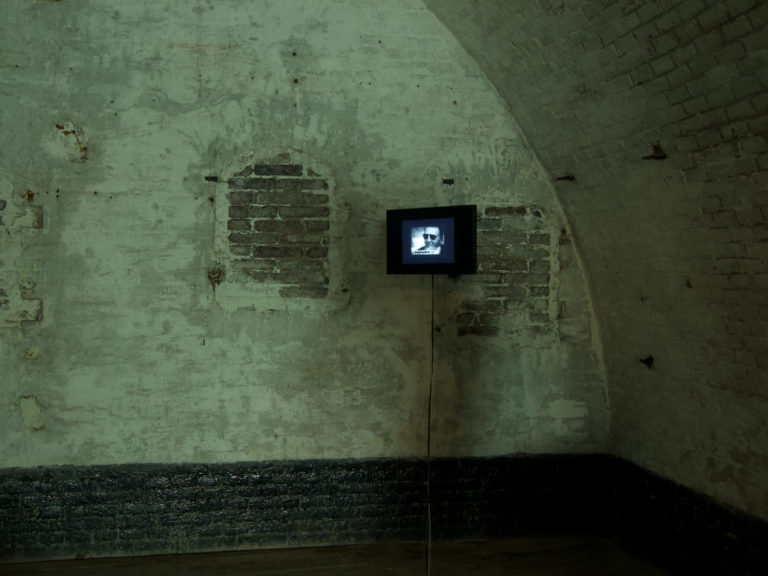 The Silence, Diaserie/video, 1994 - 2018, installatie, getoond in KI Safe Dalfsen, Arti et Amicitiea, Fort bij Asperen