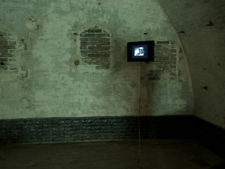 The Silence, Diaserie/video, 1994 - 2018, installatie, getoond in KI Safe Dalfsen, Arti et Amicitiea, Fort bij Asperen
